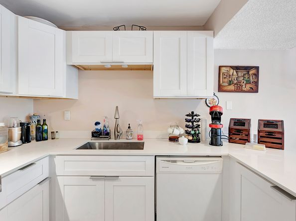 8820 SW 132nd Place 302dS, Miami FL 33186