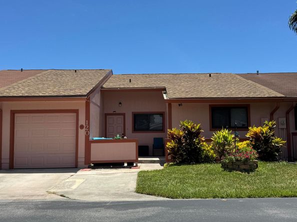 120 Mayfair Lane, Boynton Beach FL 33426