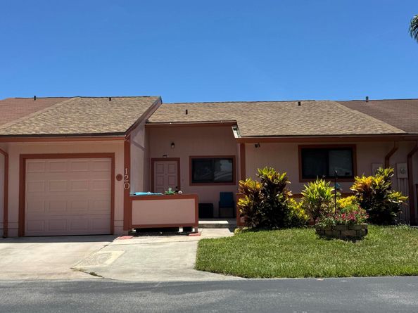 120 Mayfair Lane, Boynton Beach FL 33426