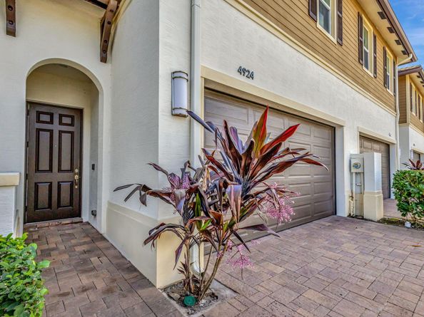 4924 Pointe Midtown Way, Palm Beach Gardens FL 33418