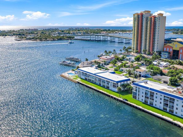 400 Wilma Circle 103, Riviera Beach FL 33404