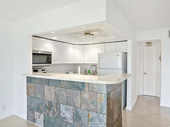 400 Wilma Circle 103, Riviera Beach FL 33404