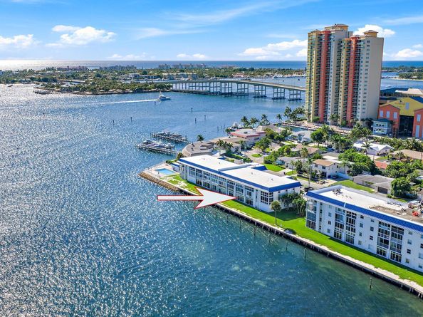 400 Wilma Circle 103, Riviera Beach FL 33404