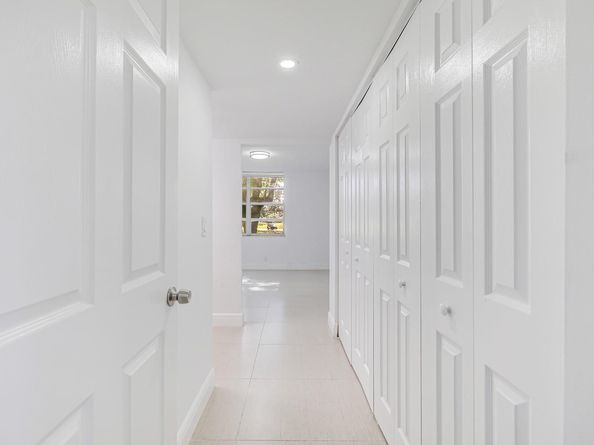 9471 Evergreen Pl 104, Davie FL 33324