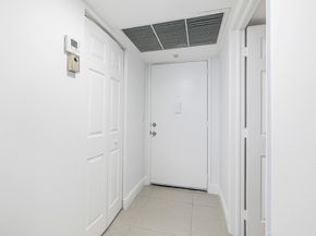 9471 Evergreen Pl 104, Davie FL 33324