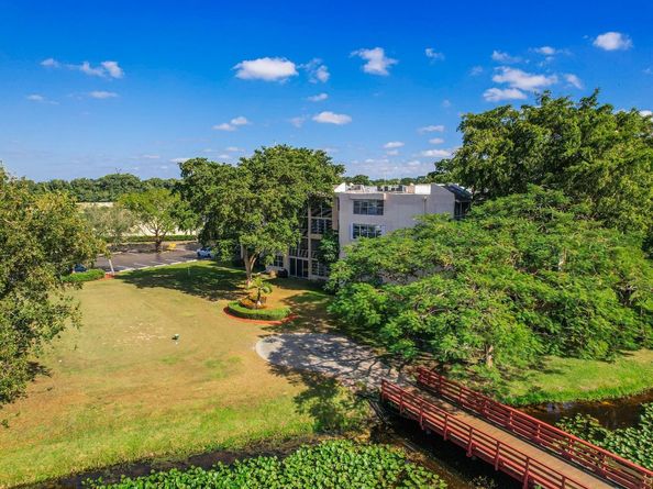 9471 Evergreen Pl 104, Davie FL 33324