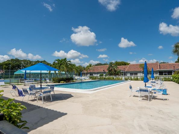 5260 NW 2nd Avenue 105, Boca Raton FL 33487