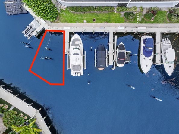 1018 Grand Court, Highland Beach FL 33487