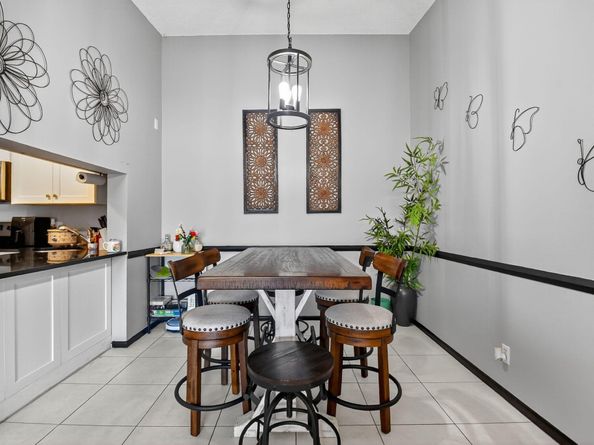 719 Sunny Pine Way C3, Greenacres FL 33415