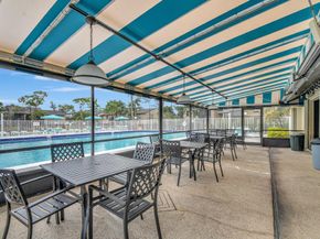 719 Sunny Pine Way C3, Greenacres FL 33415