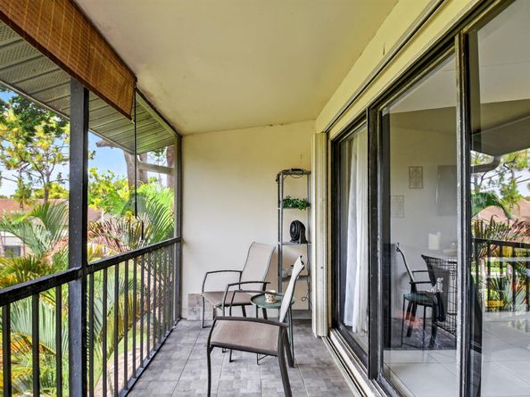 719 Sunny Pine Way C3, Greenacres FL 33415