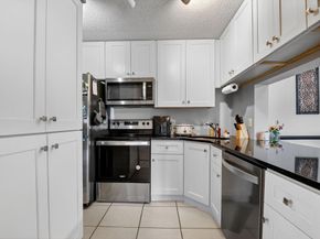 719 Sunny Pine Way C3, Greenacres FL 33415