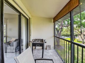 719 Sunny Pine Way C3, Greenacres FL 33415