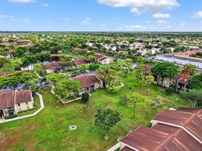 719 Sunny Pine Way C3, Greenacres FL 33415