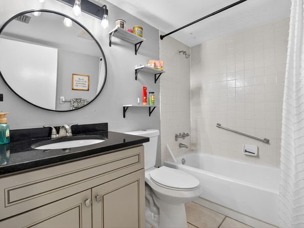 719 Sunny Pine Way C3, Greenacres FL 33415