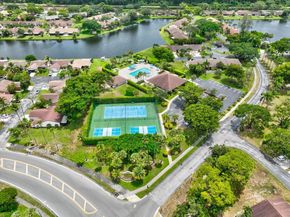3 Fawlkland Circle, Boynton Beach FL 33426