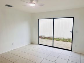 3 Fawlkland Circle, Boynton Beach FL 33426