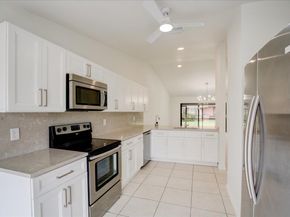 3 Fawlkland Circle, Boynton Beach FL 33426