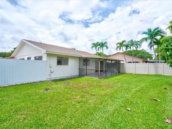 3 Fawlkland Circle, Boynton Beach FL 33426