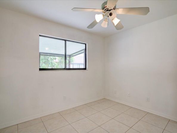 3 Fawlkland Circle, Boynton Beach FL 33426
