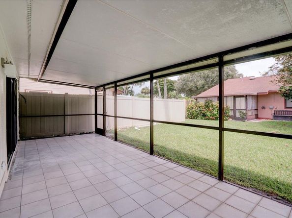 3 Fawlkland Circle, Boynton Beach FL 33426