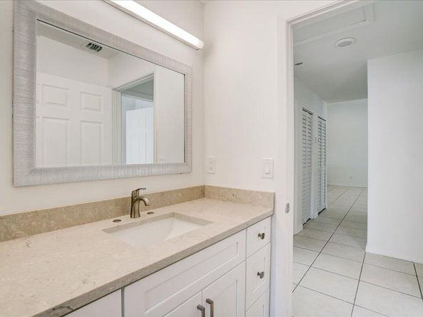 3 Fawlkland Circle, Boynton Beach FL 33426