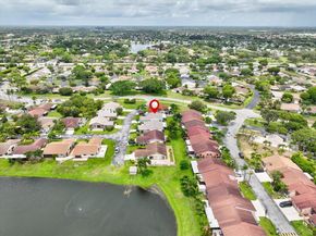 3 Fawlkland Circle, Boynton Beach FL 33426