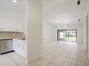 3 Fawlkland Circle, Boynton Beach FL 33426