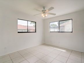3 Fawlkland Circle, Boynton Beach FL 33426