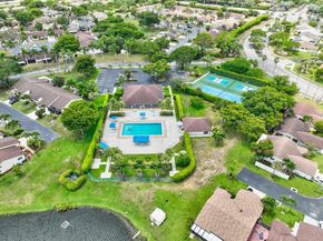 3 Fawlkland Circle, Boynton Beach FL 33426