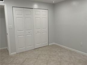 6800 Cypress Rd 208, Plantation FL 33317