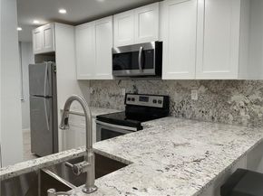 6800 Cypress Rd 208, Plantation FL 33317