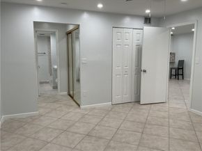 6800 Cypress Rd 208, Plantation FL 33317