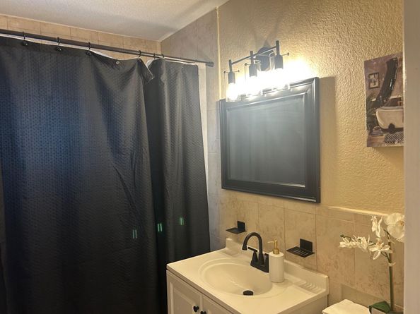 1024 Long Island Ave, Fort Lauderdale FL 33312