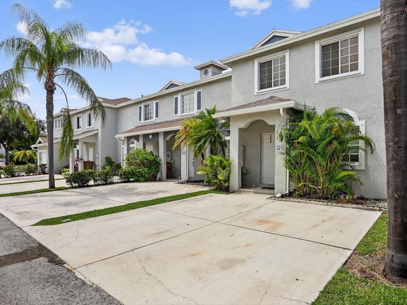 4761 SW 14th PLACE 4761, Deerfield Beach FL 33442