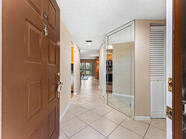 7280 Amberly Lane 208, Delray Beach FL 33446