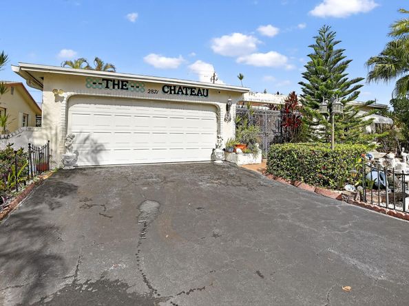 2871 NW 107 terr, Sunrise FL 33322