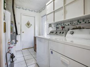 2871 NW 107 terr, Sunrise FL 33322