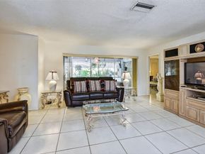 2871 NW 107 terr, Sunrise FL 33322