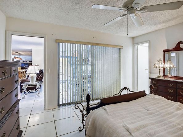 2871 NW 107 terr, Sunrise FL 33322