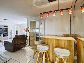 2871 NW 107 terr, Sunrise FL 33322