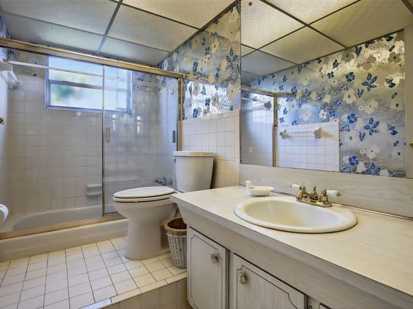 2871 NW 107 terr, Sunrise FL 33322
