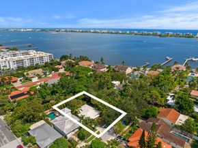 90 17th Avenue S, Lake Worth Beach FL 33460