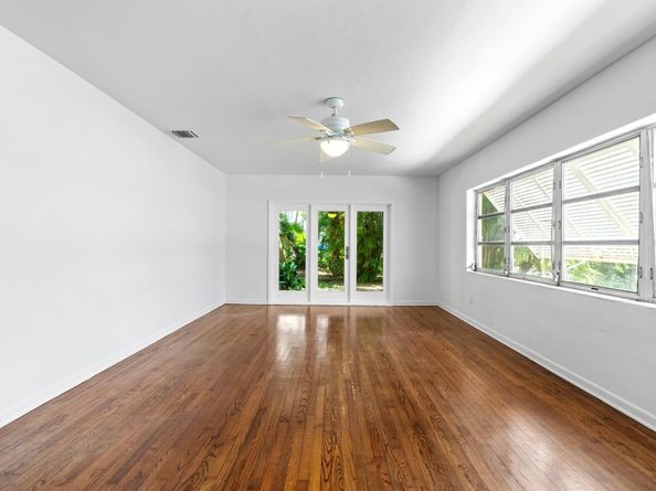 90 17th Avenue S, Lake Worth Beach FL 33460