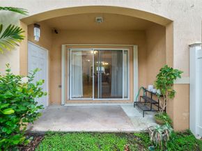 8888 N Isles Cr, Tamarac FL 33321