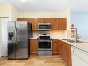 8888 N Isles Cr, Tamarac FL 33321