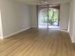 4820 N State Road 7 10105, Pompano Beach FL 33073