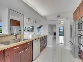 600 Parkview Dr 531, Hallandale Beach FL 33009