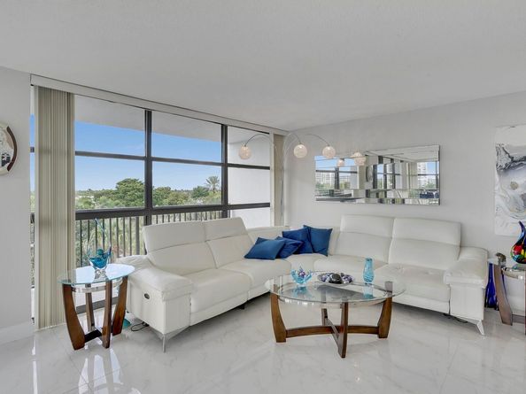 600 Parkview Dr 531, Hallandale Beach FL 33009