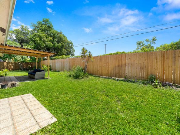 9175 Bedford Drive, Boca Raton FL 33434